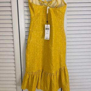 BCBG RUFFLE💛DRESS💛